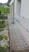 Création d'une terrasse en béton imprimé moule parquet dans une maison particulière  (