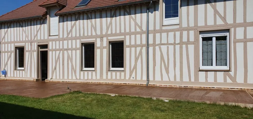 Création d'une terrasse en béton imprimé chez un particulier près de Troyes (4)