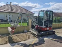 Création d'un terre plein pour stationnement dans la région de Troyes (5)