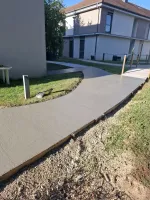 Pose d'un béton désactivé dans un EHPAD de la région de Troyes (3)