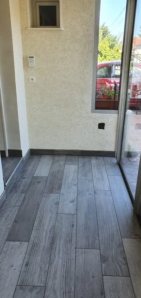 Pose de carrelage dans une véranda chez un particulier près de Troyes